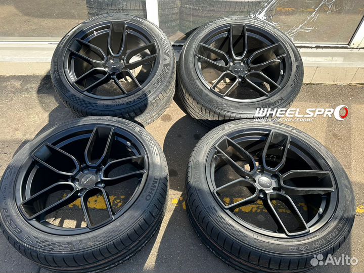 R20 Kumho Ecsta PS31 275/40, PCD 5x115 DIA 71.6