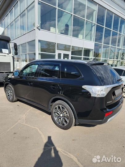 Mitsubishi Outlander 2.4 CVT, 2014, 99 000 км