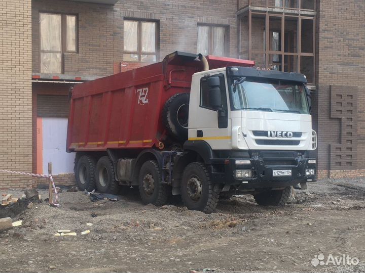 IVECO Trakker 420, 2012
