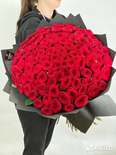 Розы Букеты из 101 розы Красные розы