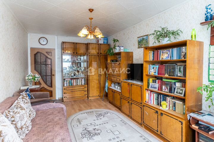 2-к. квартира, 48 м², 5/5 эт.