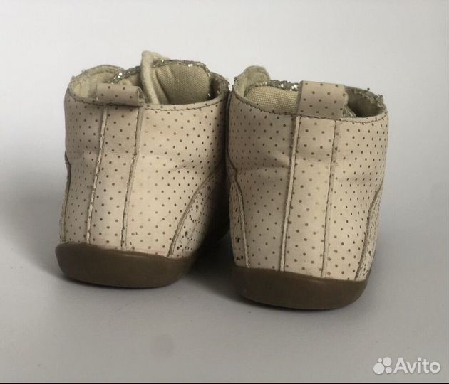 Ботинки демисезонные для девочки 24
