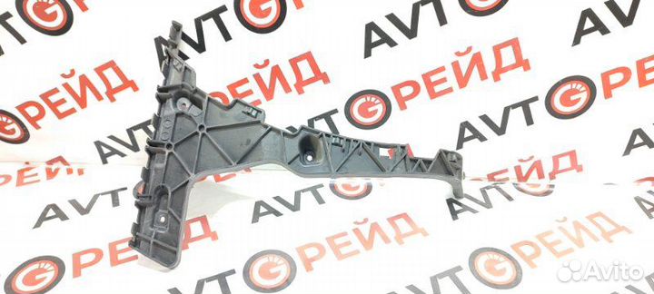 Крепление бампера заднее правое Audi Q5 8R cncd