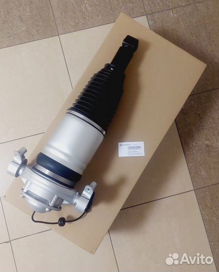 Левый задний пневмотический амортизатор порш 958