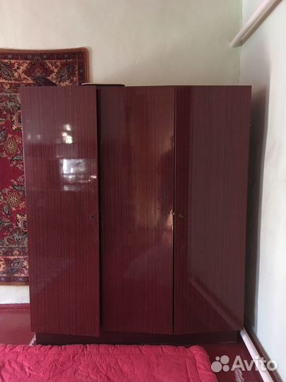 Шкаф, сервант