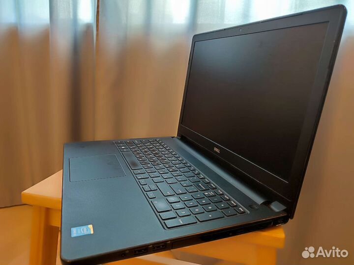 Ноутбук Dell Vostro 3558