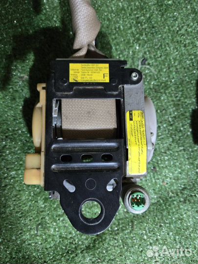 Ремень безопасности передний Toyota Land Cruiser