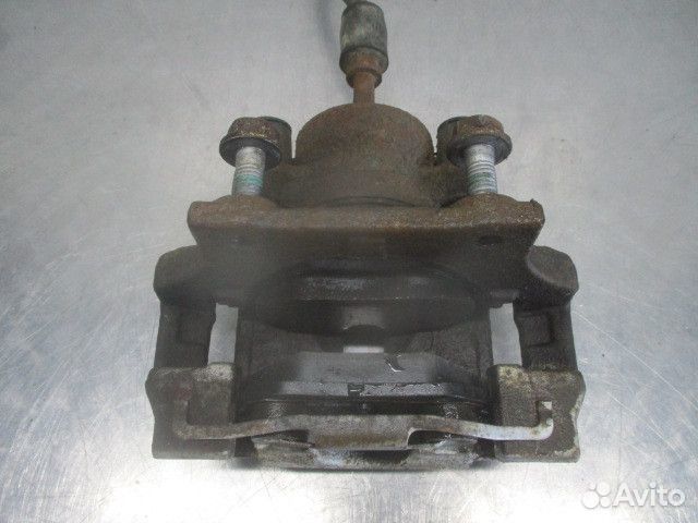 Суппорт передний правый Bmw 3-Series E92