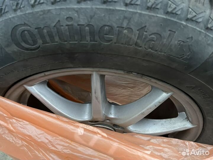 Колеса 235 65 R17 Continental оригинальные диски