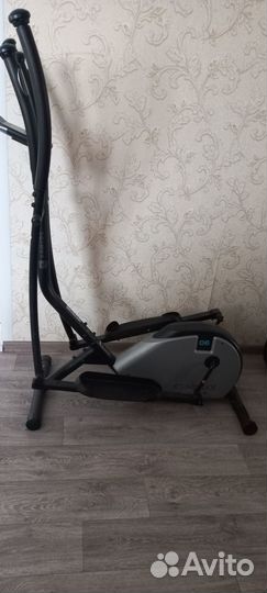 Эллиптический тренажер