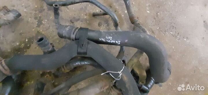 Патрубки охлаждения Skoda Yeti 2011