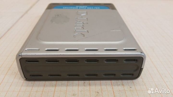 Коммутатор не управляемый D-link DES-1005D