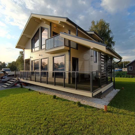 Дом 173 м² на участке 6,5 сот.