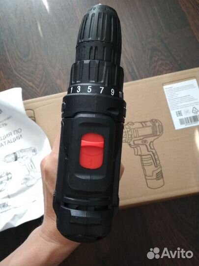 Шуруповерт 12в