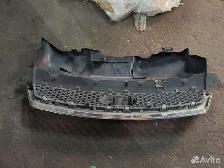 Решетка радиатора Форд Фокус 2 дорестайл