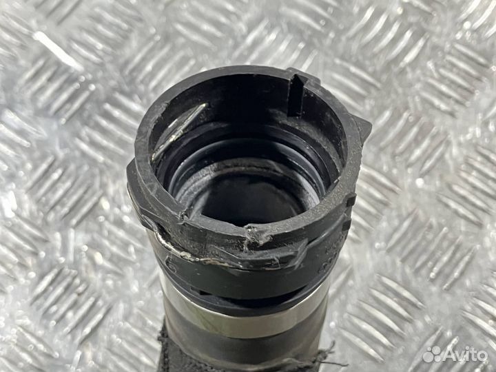 Патрубок охлаждения нижний Audi A8 D4/4H 2014