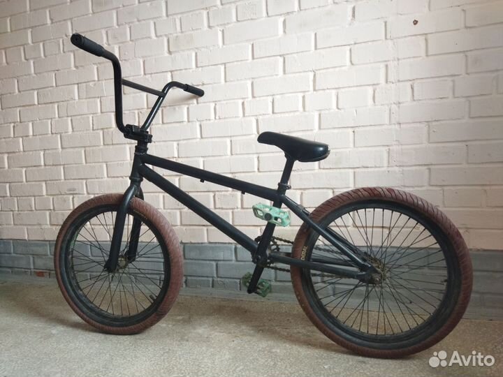 Трюковой велосипед BMX