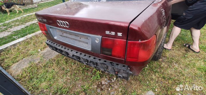 Запчасти на audi 100 c4