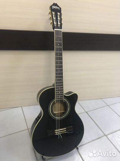 Электроклассическая гитара Washburn