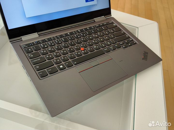 Lenovo thinkpad x1 yoga gen 4