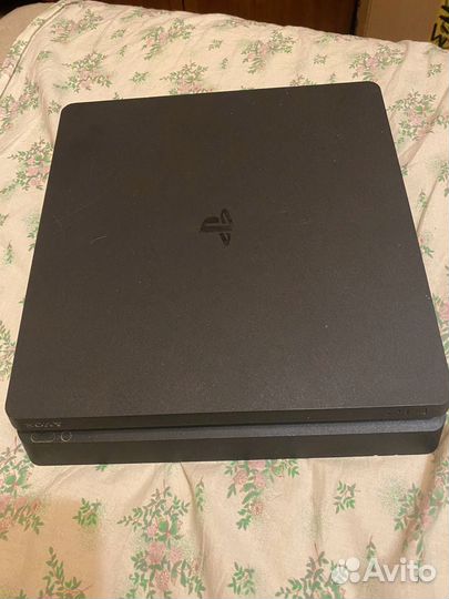 Продам PS4 500 гб