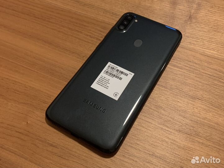 Телефон samsung a11 32 gb