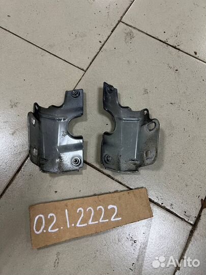 Кронштейн крепления крыла Mercedes W222