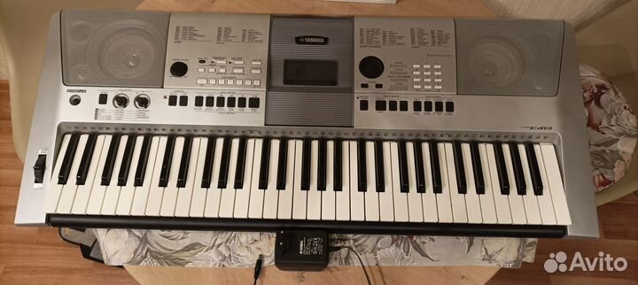 Музыкальный синтезатор Yamaha PSR E 413