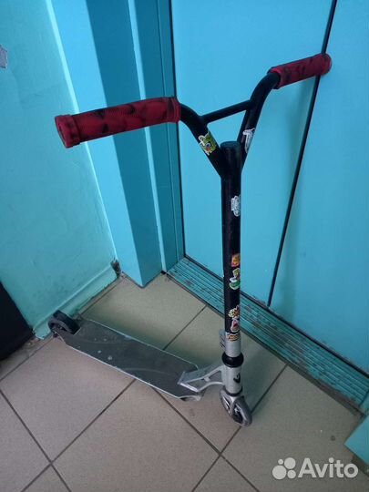 Трюковой самокат