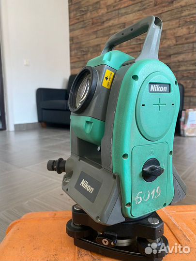 Тахеометр Nikon Nivo 5.MW