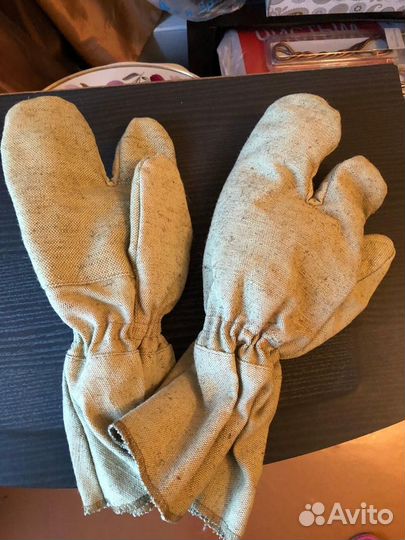 Рабочие рукавицы трехпалые