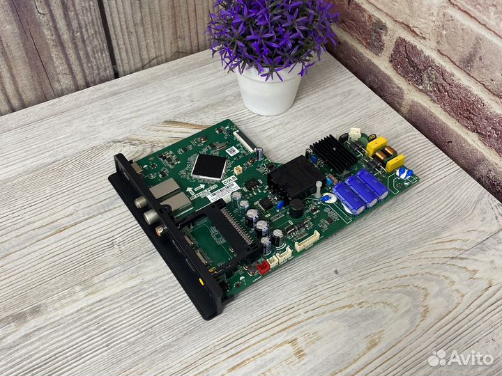 Материнская плата TP.S512C.PB772