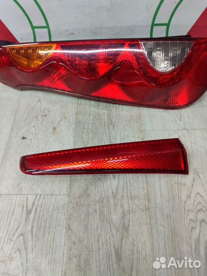 Фонарь в крыло задний левый Nissan Note E11 HR16DE