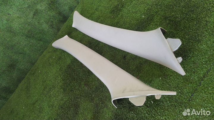 Обшивки стойки крыши пара передние Toyota Vista