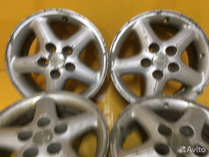 4 шт. Диски Nissan 15 5х114,3 DIA 66,1