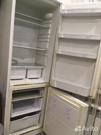 Холодильник бу indesit