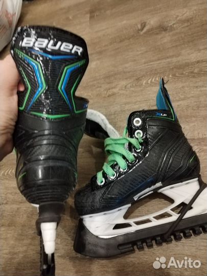 Коньки на полевого и вратаря