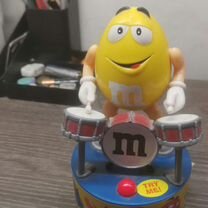 M&M's игрушка барабанщик