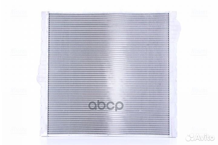 Радиатор bmw e70 3.0/4.8 a/t -08 60825 Nissens