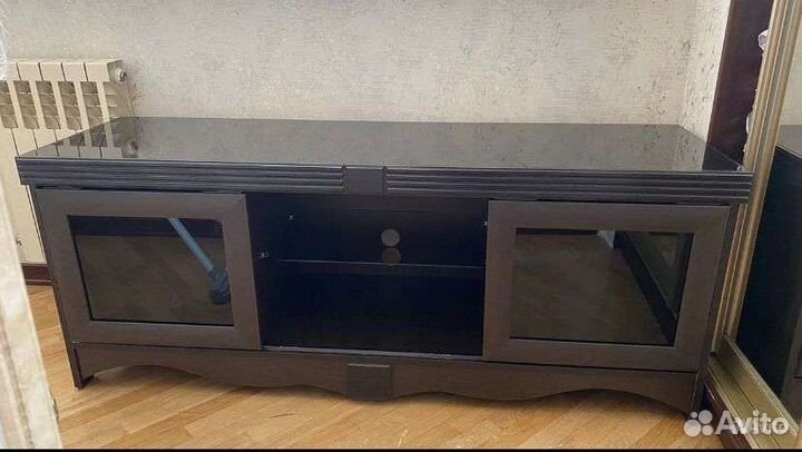 Подставка под телевизор