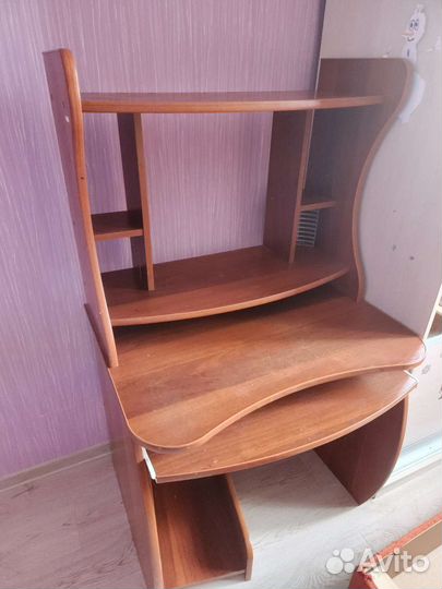 Компьютерный стол