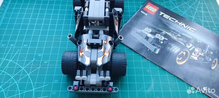Lego Technic 42046 (автомобиль для побега)
