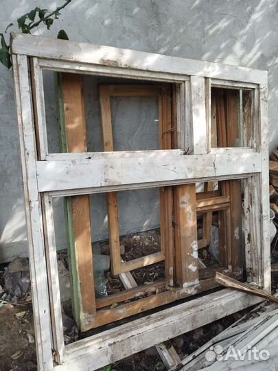 Деревянные оконные рамы разные