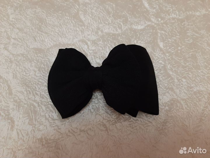 Заколка-бант