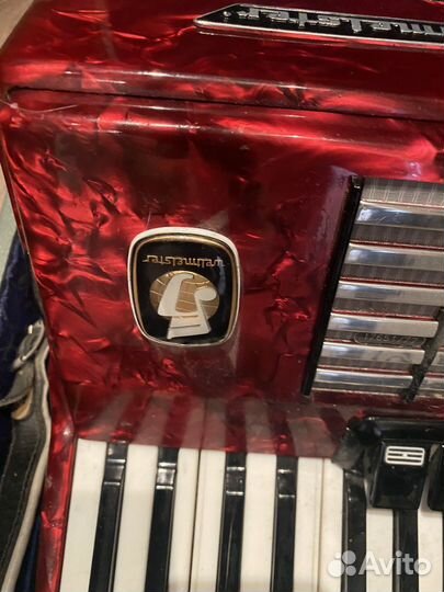 Продам аккордеон Weltmeister