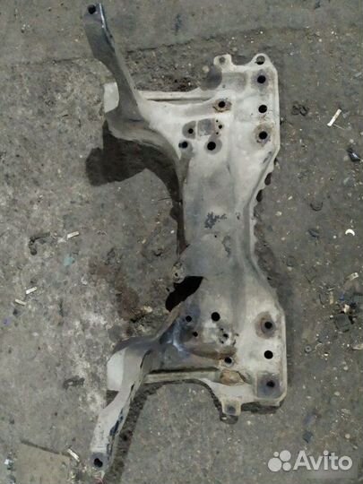 Подрамник передний Ford Focus