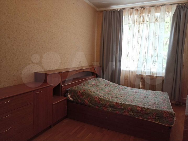3-к. квартира, 82,5 м², 2/5 эт.