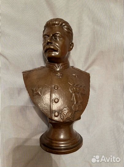 Бюст Генералиссимус СССР Сталин 1946год Редкий