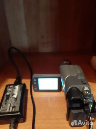 Видеокамера sony dcr-dvd 105E