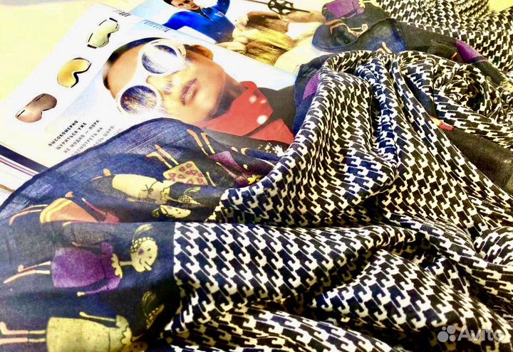 Шарф платок шаль Gucci - Гуччи